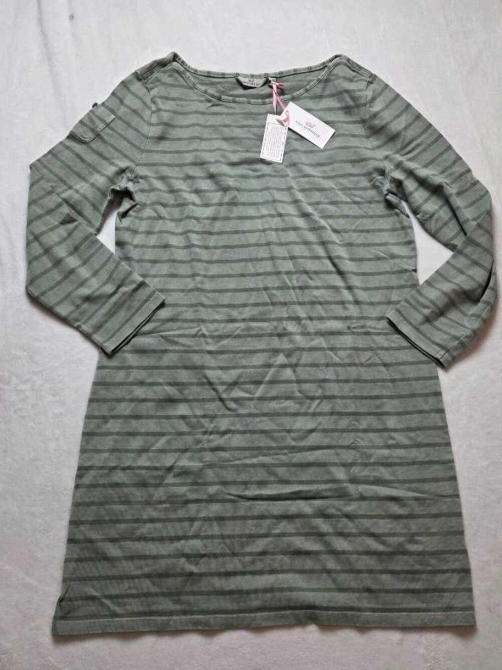 New L Vineyard Vines garment dyed long sleeve knit dress in Olive